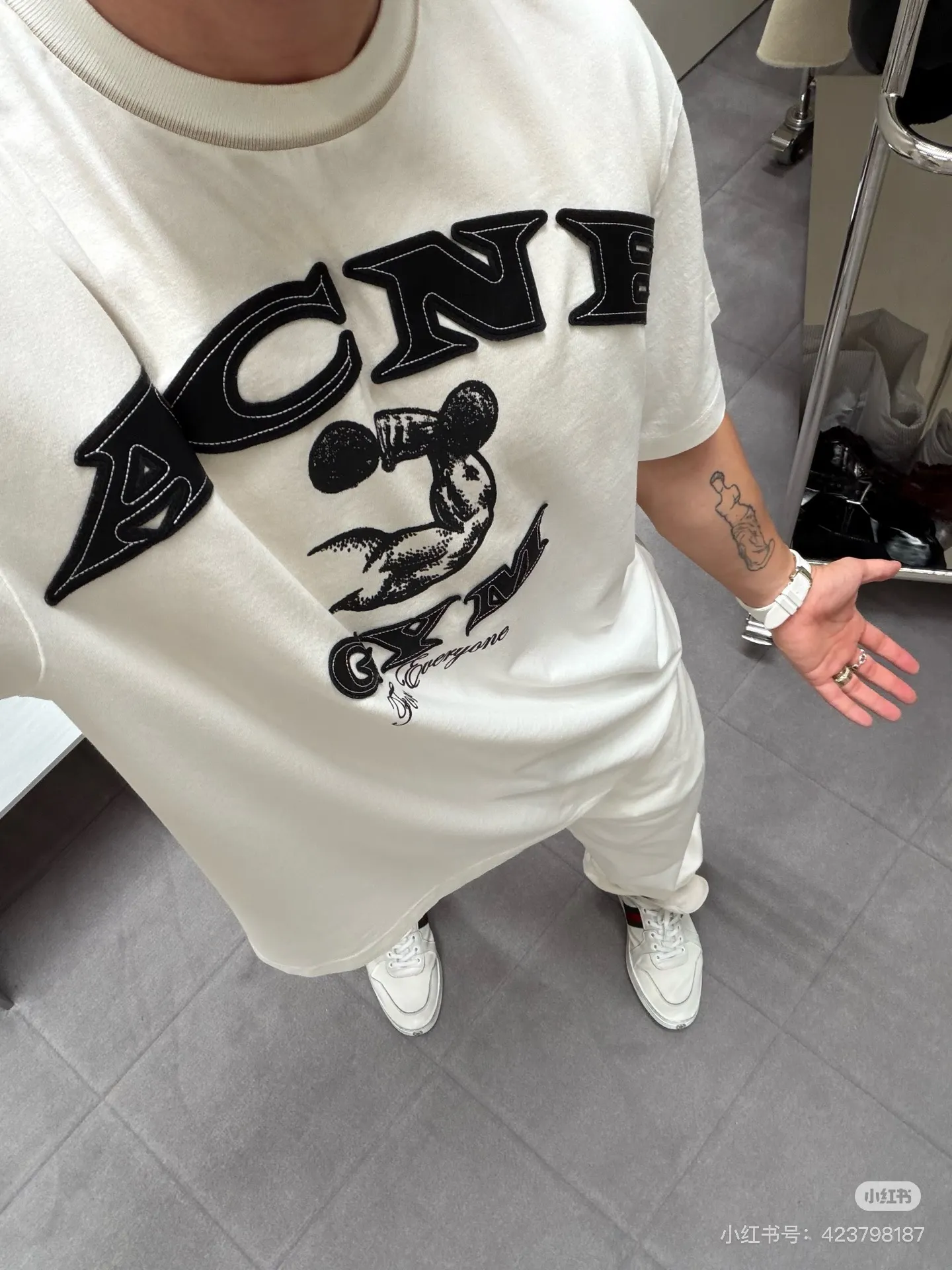 【 】Acne Studios （White）